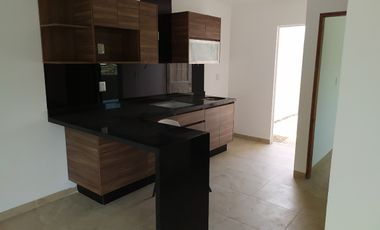 Casa de 3 rec. con alberca en condominio Fracc. Cumbre Tulipanes, Xochitepec, Mor.