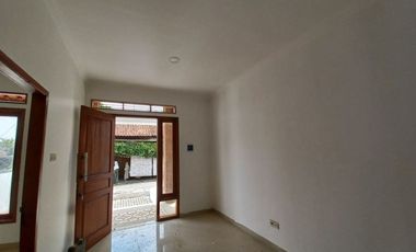 RUMAH MEWAH SIAP HUNI ETNIK DI MANTRIJERON DEKAT PASAR KOTAGEDE