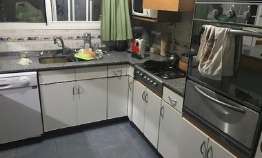 Chalet en venta en Bernal Oeste