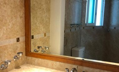 Hermosa Residencia en Mayorazgos del bosque.