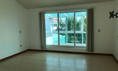 Hermosa Residencia en Mayorazgos del bosque.