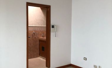 Hermosa Residencia en Mayorazgos del bosque.