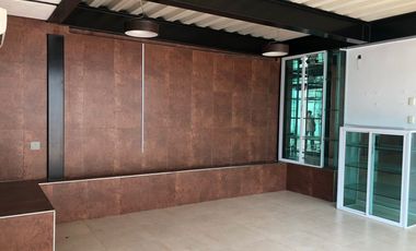 Hermosa Residencia en Mayorazgos del bosque.