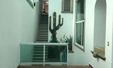 Hermosa Residencia en Mayorazgos del bosque.