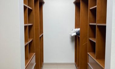 Casa en puerta de hierro
