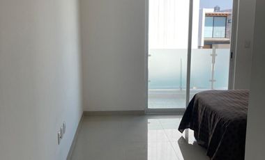 Casa en puerta de hierro