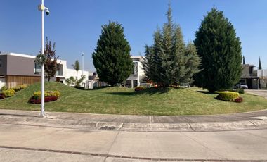 Casa en puerta de hierro