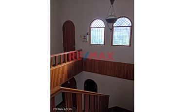 ▫️ Linda Casa En Alquiler En Toda Una Avenida Estratégica De Miraflores.