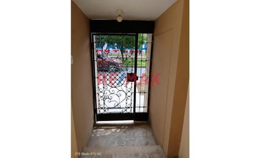 ▫️ Linda Casa En Alquiler En Toda Una Avenida Estratégica De Miraflores.