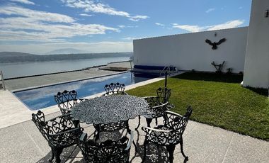 Casa totalmente amueblada en Venta Tequesquitengo