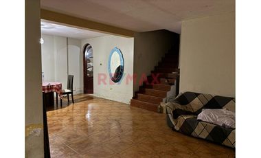 Casa En Venta Frente A Parque Y En Esquina En Urbanizacion Mangomarca