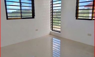 2 BEDROOM HOUSE AND LOT AT HOMEWARDHOME VILLAGE IN SJDM BULACAN NEAR MRT 7