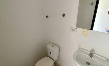 apartamento en arriendo en prados del este. Cod A5020