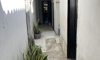 casa-local en venta en montes. Cod V102262