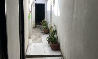 casa-local en venta en montes. Cod V102262