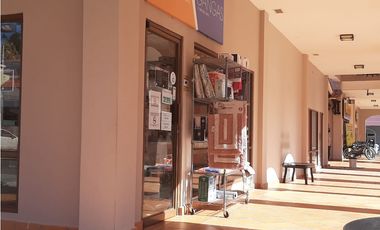 Remate, Se Vende Local Comercial,The Village Mall