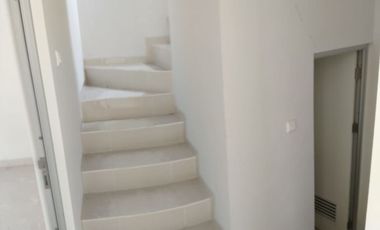 Dijual/Disewa Rumah Carrillo Residence Gading Serpong Tangerang Masih Baru