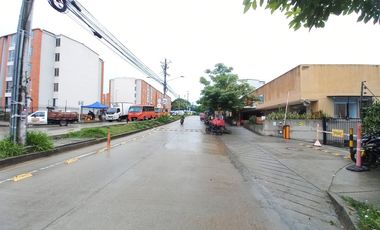 apartamento en arriendo en arboleda campestre yarumo piso 5 sin ascensor. Cod A13678