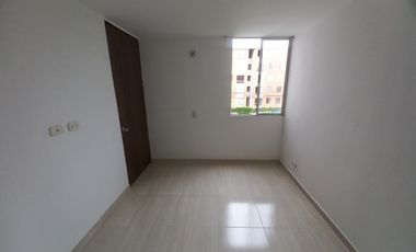 apartamento en arriendo en arboleda campestre yarumo piso 5 sin ascensor. Cod A13678