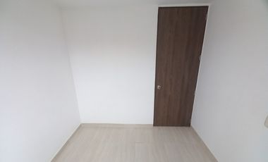 apartamento en arriendo en arboleda campestre yarumo piso 5 sin ascensor. Cod A13678