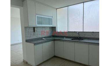 Alquiler Departamento Amplio E Iluminado En Matellini Chorrillos