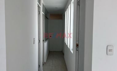 Alquiler Departamento Amplio E Iluminado En Matellini Chorrillos