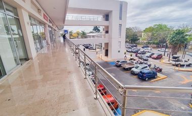Local comercial · Planta Baja · Centro de Cancún · Plaza Hollywood · Av Xcaret