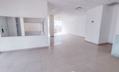Local comercial · Planta Baja · Centro de Cancún · Plaza Hollywood · Av Xcaret