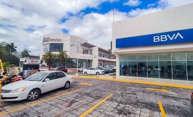 Local comercial · Planta Baja · Centro de Cancún · Plaza Hollywood · Av Xcaret