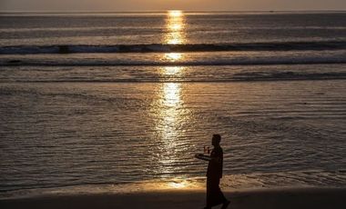 Dijual Hotel Resort Bintang 4 Ditepi Pantai Senggigi Lombok