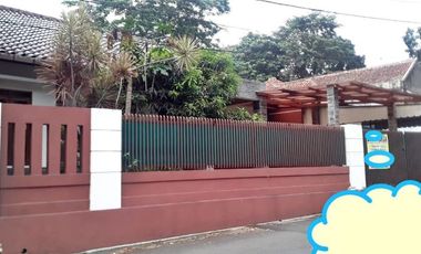 Rumah sewa strategis dan nyaman di cikutra dekat cigadung