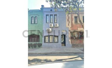 SE VENDE OFICINA AMOBLADA EN BARRIO YUNGAY