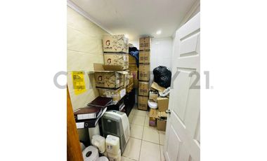 SE VENDE OFICINA AMOBLADA EN BARRIO YUNGAY