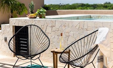 Lujoso Penthouse de 2 Recámaras en venta en Aldea Zamá