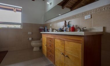 VENTA de CASAS en LA CALERA