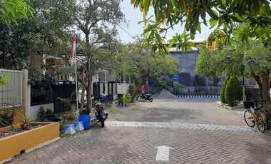 Rumah Bagus Siap Huni di Perumahan Taman Wisata Tropodo Sidoarjo