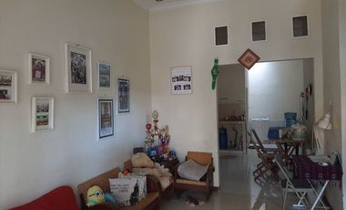 Rumah Bagus Siap Huni di Perumahan Taman Wisata Tropodo Sidoarjo