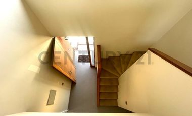 OPORTUNIDAD ÚNICA - CASA ESTILO CHILENA EN SANTA ELENA CHICUREO NORTE