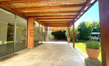 OPORTUNIDAD ÚNICA - CASA ESTILO CHILENA EN SANTA ELENA CHICUREO NORTE