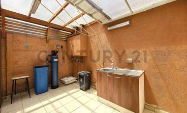 OPORTUNIDAD ÚNICA - CASA ESTILO CHILENA EN SANTA ELENA CHICUREO NORTE