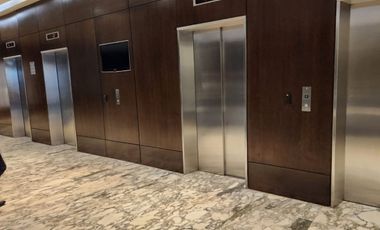 Oficina semi acondicionada en renta de 2,564m2 Torre A+ zona centro Mty