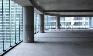 Arriendo gran e iluminada oficina con Leed Gold