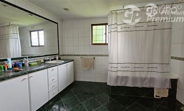 Casa en parcela en arriendo de 6 dormitorios en Mostazal