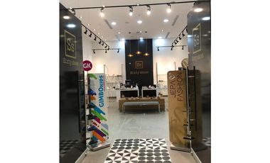 Se vende local en Westland Mall