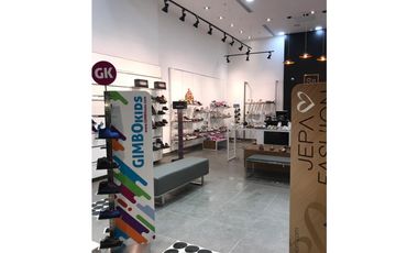 Se vende local en Westland Mall