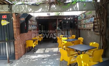 casa-local en arriendo en la riviera. Cod A2354