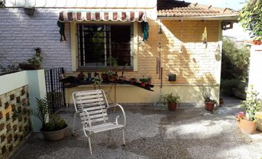 Chalet 4 ambientes sobre 2 lotes, Ranelagh.