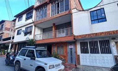 apartamento en arriendo en villa laura. Cod A34586