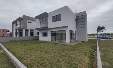 CASA NUEVA EN VENTA FRACC. RÍO DEL DORADO BOCA DEL RÍO,VERACRUZ
