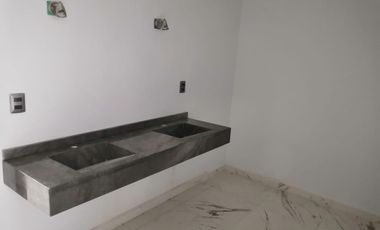 Residencia nueva de 4 recamaras en Fracc. Lomas Residencial. Equipada